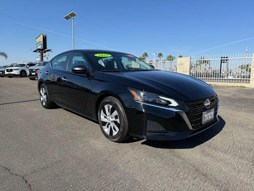 2025 Nissan Altima S FWD