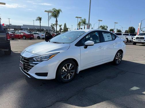 2025 Nissan Versa 1.6 SV