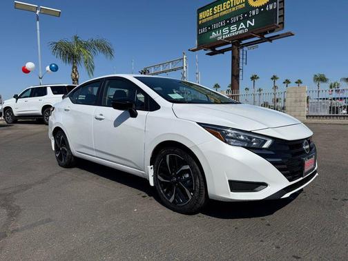 2025 Nissan Versa 1.6 S