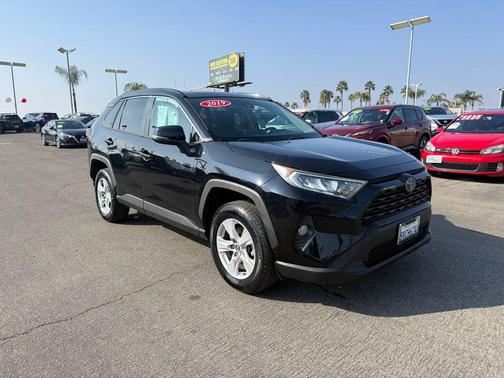 2019 Toyota RAV4 XLE