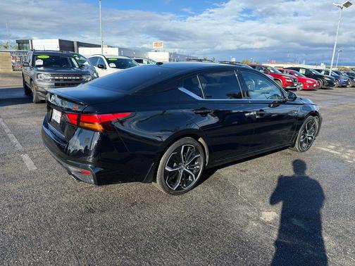 2024 Nissan Altima SR FWD