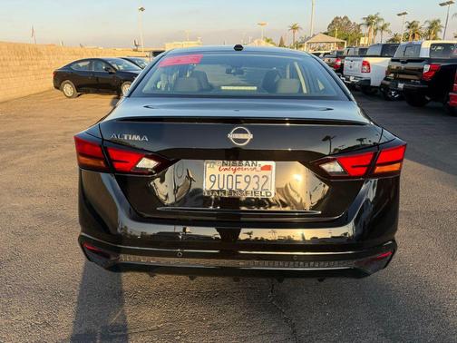 2025 Nissan Altima S FWD