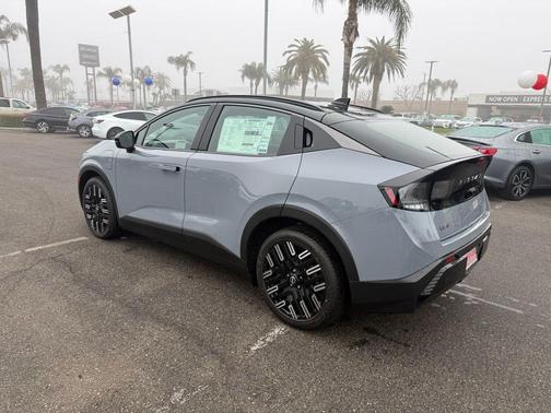 2026 Nissan Leaf PLATINUM+