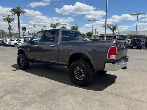 2018 RAM 2500 Laramie Crew Cab 4x4 6'4' Box