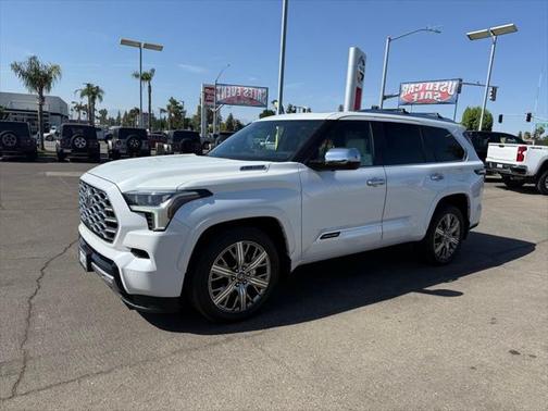 2025 Toyota Sequoia Base