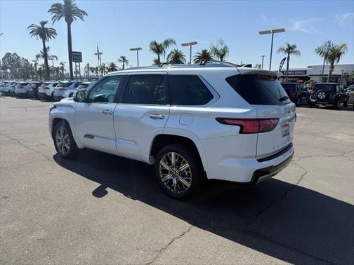 2025 Toyota Sequoia Base
