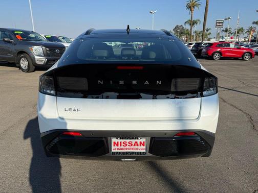 2026 Nissan Leaf PLATINUM+