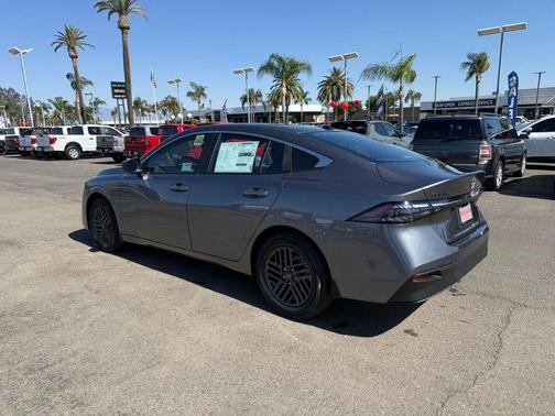 Gun Metallic 2026 Nissan Sentra SV