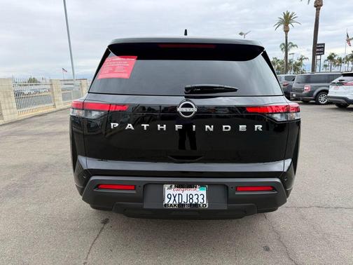 Super Black 2025 Nissan Pathfinder S FWD