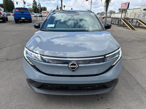 2026 Nissan Leaf PLATINUM+