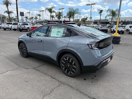 2026 Nissan Leaf PLATINUM+