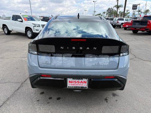 2026 Nissan Leaf PLATINUM+