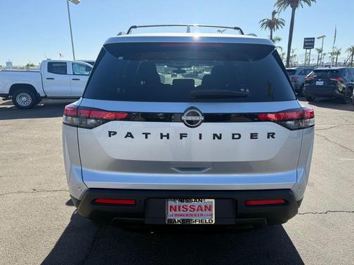 2025 Nissan Pathfinder SV FWD