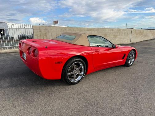 2002 Chevrolet Corvette Base