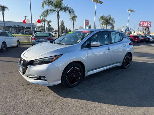 2025 Nissan Leaf SV PLUS