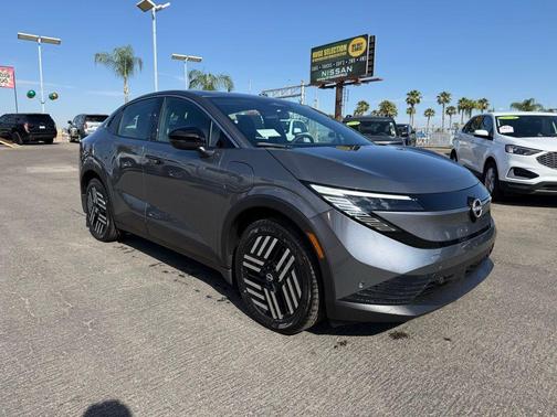 Gun Metallic 2026 Nissan Leaf SV+