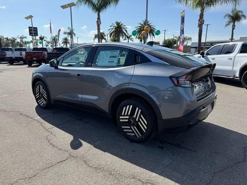 Gun Metallic 2026 Nissan Leaf SV+