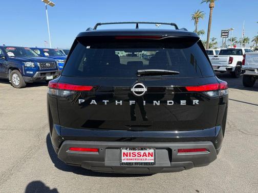 2025 Nissan Pathfinder SV FWD
