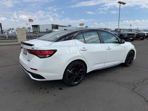 2025 Nissan Sentra SR