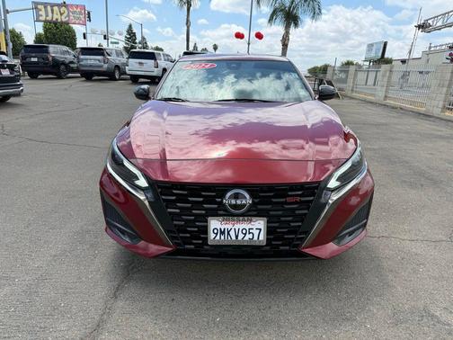 Scarlet 2024 Nissan Altima SR FWD