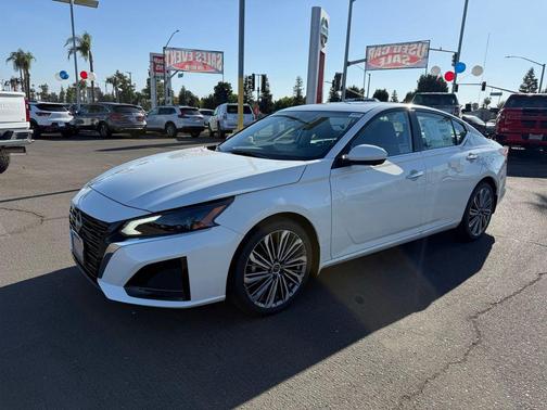 2025 Nissan Altima 2.5 SL