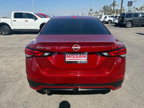 2025 Nissan Sentra SR