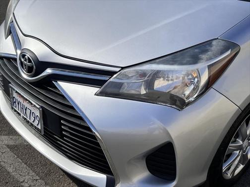 2015 Toyota Yaris LE