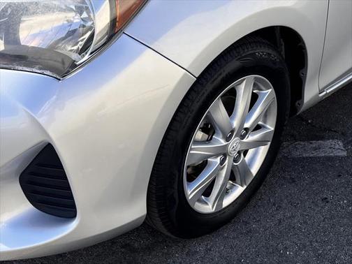 2015 Toyota Yaris LE