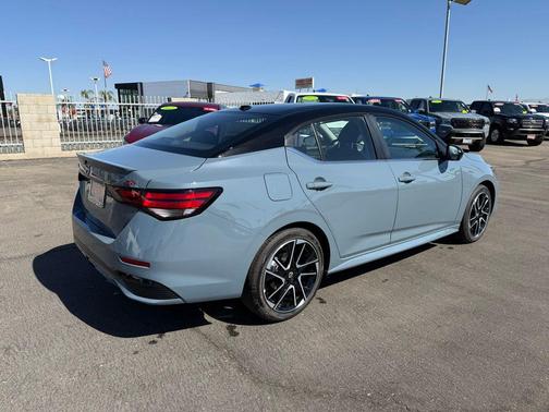 2025 Nissan Sentra SR
