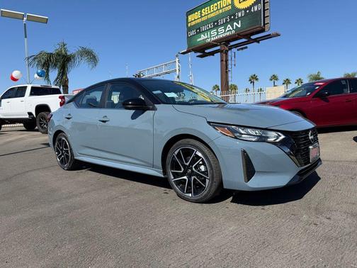 2025 Nissan Sentra SR
