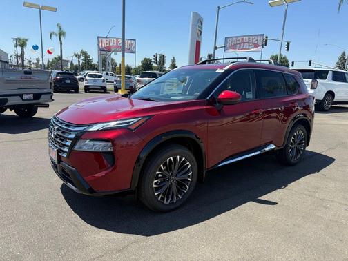 2025 Nissan Rogue Platinum