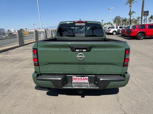 Green Metallic 2026 Nissan Frontier SV
