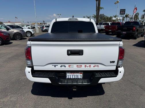 Super White 2020 Toyota Tacoma TRD Sport