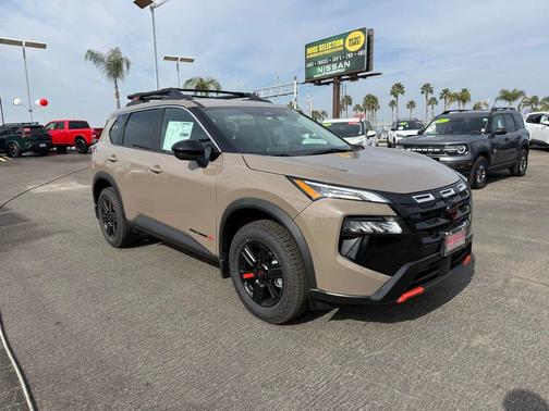 2026 Nissan Rogue Rock Creek