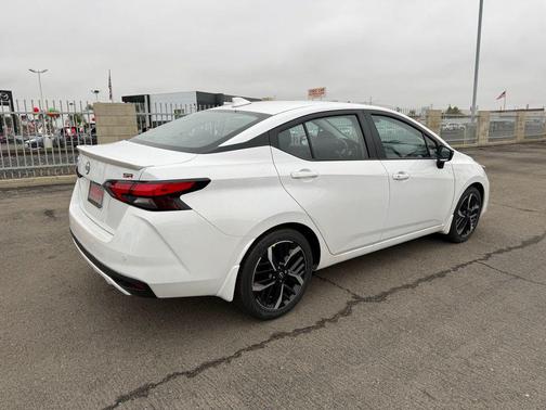 2025 Nissan Versa 1.6 S