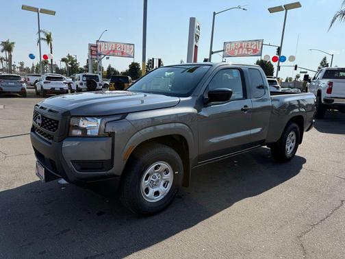 2025 Nissan Frontier S