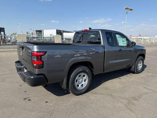 2025 Nissan Frontier S