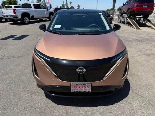 2025 Nissan ARIYA PLATINUM+