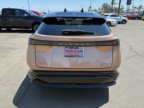 2025 Nissan ARIYA PLATINUM+