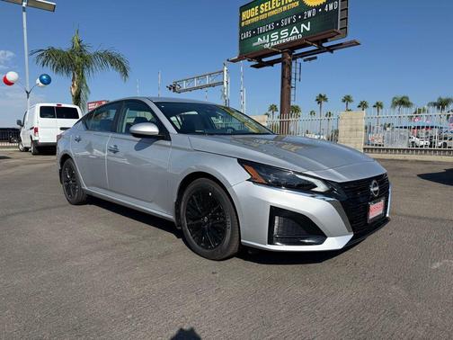 2025 Nissan Altima 2.5 SV