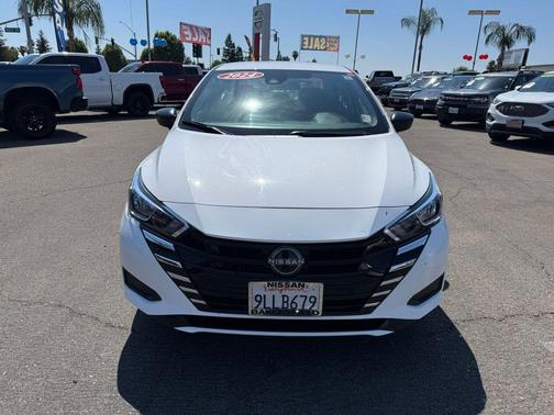 Fresh Powder 2024 Nissan Versa 1.6 S