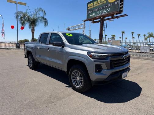 Sterling Gray Metallic 2026 Chevrolet Colorado LT