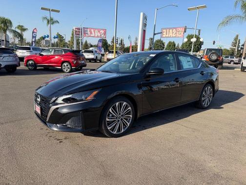 Super Black 2026 Nissan Altima 2.5 SV