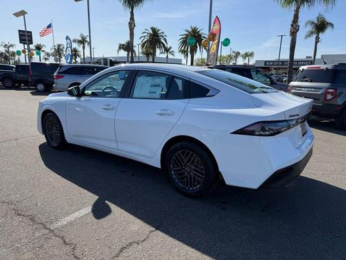 Fresh Powder 2026 Nissan Sentra SV