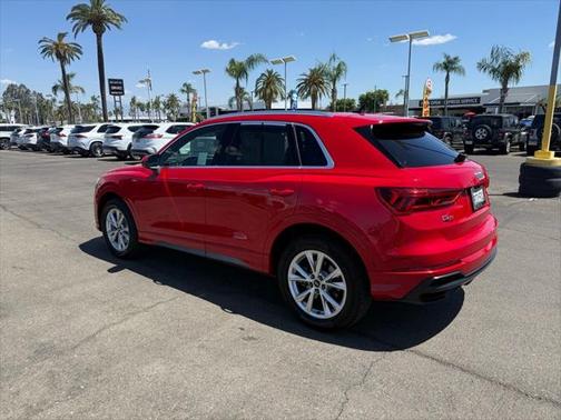 2022 Audi Q3 45 S line Premium