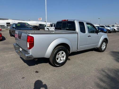 2011 Nissan Frontier SV