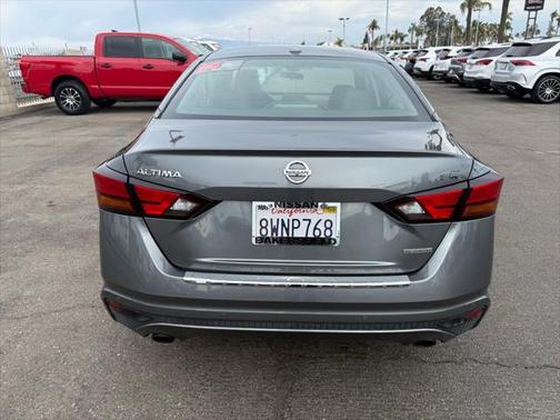 2021 Nissan Altima SR VC-Turbo FWD