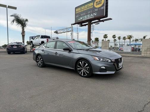 2021 Nissan Altima SR VC-Turbo FWD