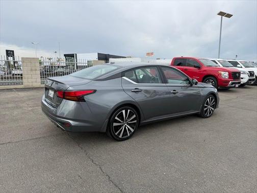 2021 Nissan Altima SR VC-Turbo FWD