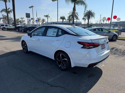 2025 Nissan Versa 1.6 S